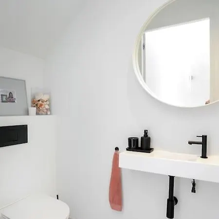 Modern Amsterdams Herenhuis *