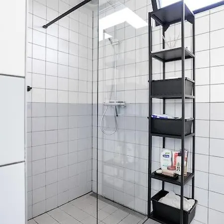 Modern Amsterdams Herenhuis בית נופש אמסטרדם